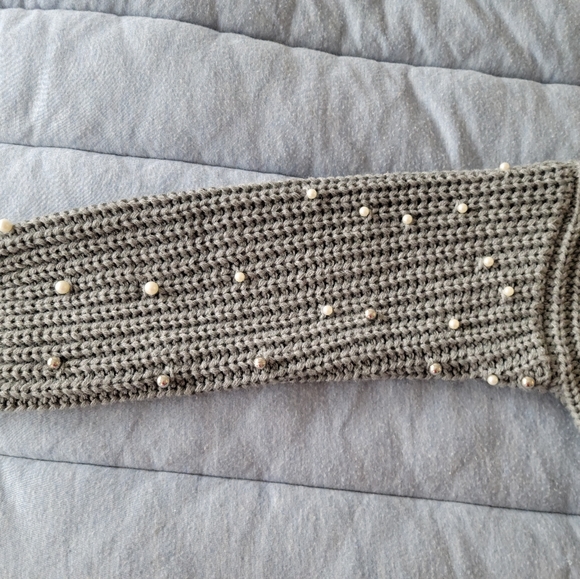 Elan Ribbed Knit Cold Shoulder Embellished Pullover Sweater Gray Size M - Picture 5 of 6